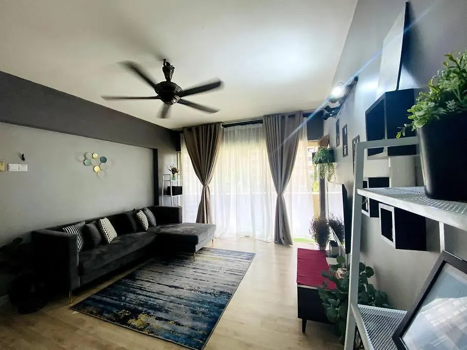 Suasana Stay & Homestay Sentul Utama Kuala Lumpur 3R3Br 2Ac 2 Car Park-Netflix-Wifi-Pool View